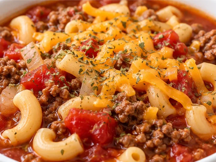 Hearty Beef Macaroni Soup